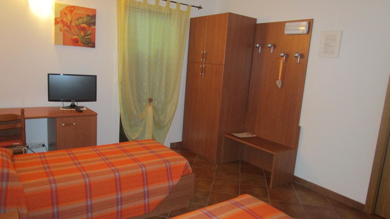 Al Castello Hotel Artegna Phòng bức ảnh